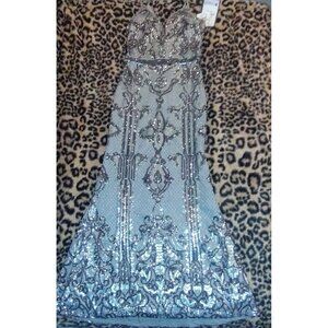 NEW BETSY & ADAM Spaghetti Strap V Neck Full Length Formal  Dress Gown Silver